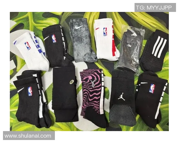 提升篮球表现的秘密武器：精选球袜推荐与选购指南