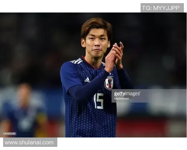 日本足球明星女性面相特征分析与魅力探讨