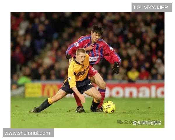 最具影响力的足球明星背后的故事与成就分析