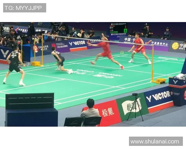 李芳的羽毛球人生:从青涩梦想到世界舞台的深度对话与成长历程 李芳的羽毛球人生:从青涩梦想到世界舞台的深度对话与成长历程